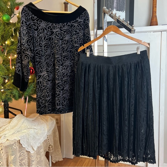 Torrid | Pleated Black Lace Dress Skirt - Picture 11 of 11